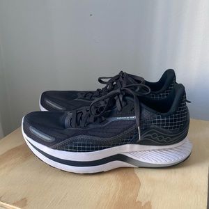Saucony Endorphin Shift 2